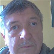 I am a native speaker with teaching experience. My lesson and pupils are aimed to beginners